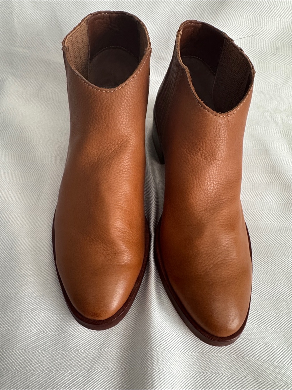 Women's Tan Leather Chelsea Boots